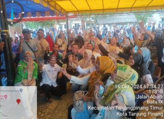 Silaturahmi dan Kampanye Pasangan Ansar-Nyanyang di Kampung Mekar Jaya Disambut Antusias Warga