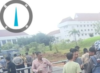 GAWAT Unjuk Rasa di Depan Kantor Gubernur Kepri