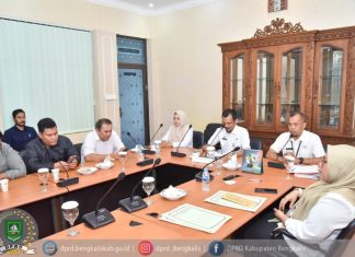 Sekretariat DPRD Gelar Penyerahan SK Tenaga Non ASN Tahun 2025