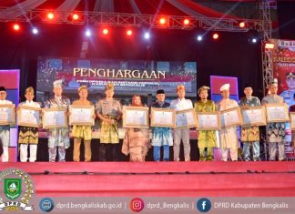 DPRD Terima Penghargaan dari Polres Bengkalis