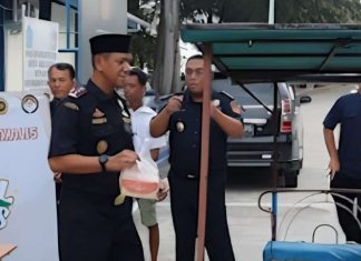 Bea dan Cukai Bengkalis melaksanakan Bansos Takjil Pada masyarakat