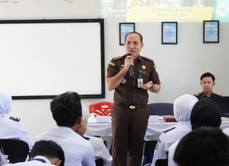 Kejati Kepri Gelar Penyuluhan Hukum di Kampus STIKES Hang Tuah
