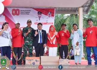 M. Arsya Fadillah Semarakkan HUT ke-80 RI di Desa Air Kulim