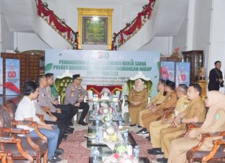 Kasmarni Dukung Program Polres Bengkalis: Sampah Jadi Tabungan untuk SIM dan SKCK