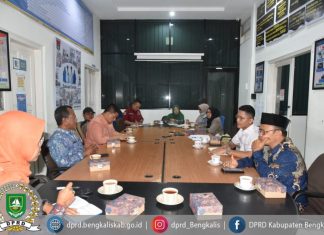 Komisi I DPRD Bengkalis Tingkatkan Pelayanan Kependudukan Melalui Kunjungan Kerja ke Bukit Tinggi