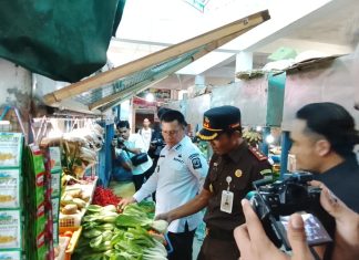 Bupati Anambas Pantau Bahan Pokok Jelang Natal