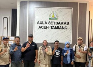 Solidaritas PGRI Bengkalis Datang ke Aceh Tamiang, Bantuan Disambut Hangat
