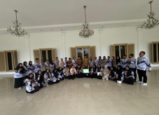 Kepedulian PGRI Bengkalis, Bantuan Rp 420 Juta Bantu Korban Bencana di Sumbar