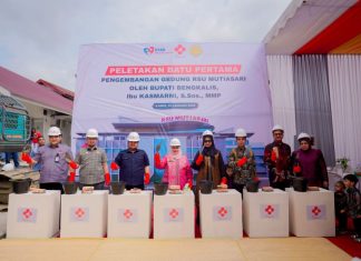 Bupati Kasmarni Lepas Batu Pertama Pengembangan RSU Mutiasari di Mandau