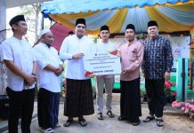 Bupati Roby Safari Ramadan, Bagikan Bantuan CSR dan Santunan