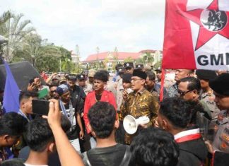 Hari Kedua Terima Aspirasi Mahasiswa, Kamaluddin: Kritik Mahasiswa Pengawal Penting Pembangunan
