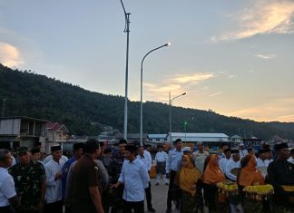 Wakil Bupati Anambas Sambut Kepulangan 46 Jamaah Haji, Tangis Haru Pecah di Pelabuhan Tarempa