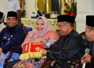 Kasmarni Dukung Pelestarian Adat Melayu Melalui Kenduri Adat
