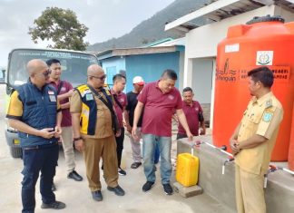 HUT ke-81 Kejaksaan, Kejari Anambas Salurkan Air Bersih untuk Warga Tiga Desa